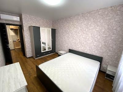 квартира по адресу Днепровская набережная ул., 18-Б