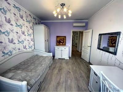 квартира за адресою Дніпровська набережна вул., 1-А
