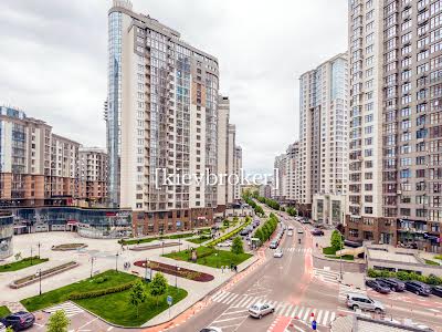 квартира по адресу Андрея Верхогляда ул. (Михайла Драгомирова), 16