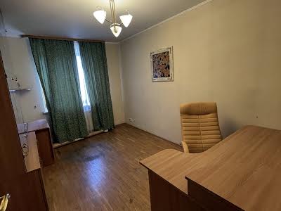 квартира за адресою Київ, Тополева вул., 4-8