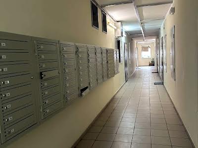 квартира за адресою Наталії Ужвій вул., 12