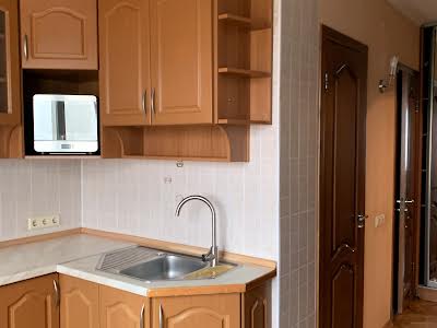 квартира за адресою Озерна вул., 24