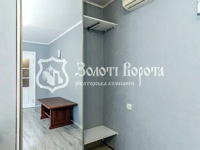квартира за адресою Антоновича вул. (Горького), 156