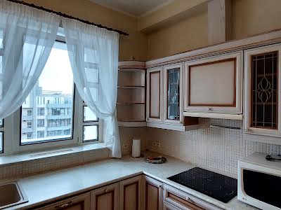 квартира за адресою Андрія Верхогляда вул. (Михайла Драгомирова), 4