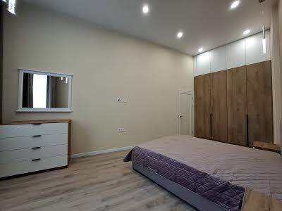 квартира за адресою Федора Ернста вул., 16