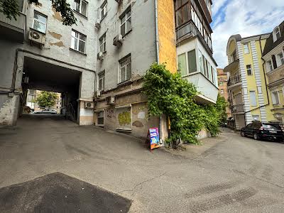 квартира за адресою Саксаганського вул., 63/28