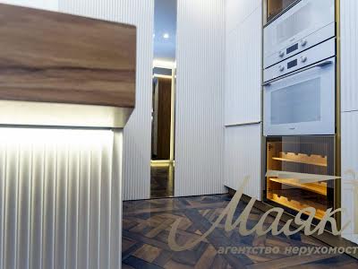 квартира по адресу Джона Маккейна ул. (Кудри Ивана), 1