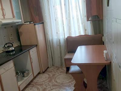 квартира за адресою Владислава Бувалкіна вул. (Бочарова Генерала), 13