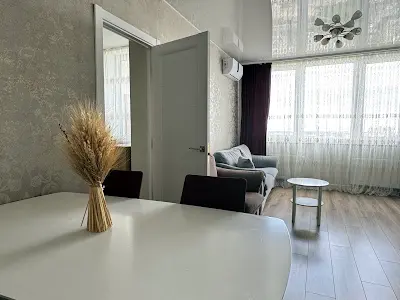квартира за адресою Соборності просп. (Возз'єднання), 30-А