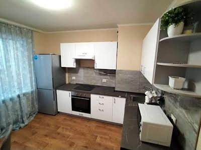 квартира за адресою Ревуцького вул., 54