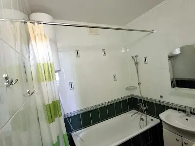 квартира за адресою Верховної Ради бульв., 14-Б