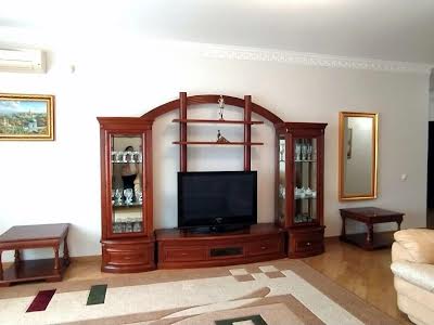 квартира по адресу Кловский спуск, 5