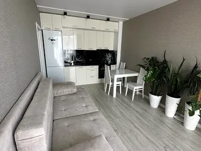 квартира за адресою Салютна вул., 2