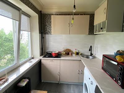 квартира по адресу Ореста Левицкого ул. (Академіка Курчатова), 9/21