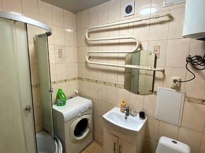 квартира за адресою Олени Теліги вул., 7-А