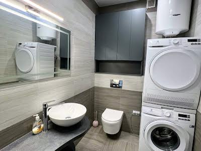 квартира по адресу Салютная ул., 2