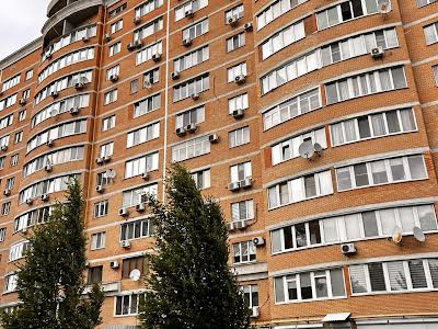 квартира за адресою Підлісна вул., 1а
