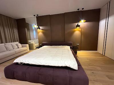 квартира по адресу Кловский спуск, 7