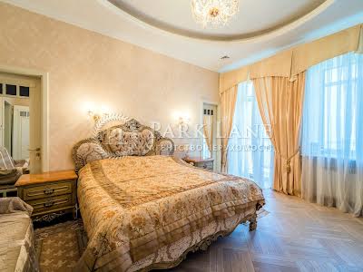 квартира за адресою Мала Житомирська вул., 5
