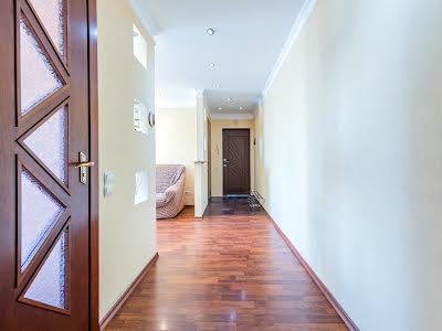 квартира за адресою Олени Теліги вул., 43