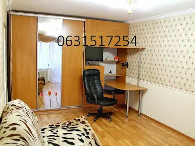 квартира за адресою Зої Гайдай вул., 7