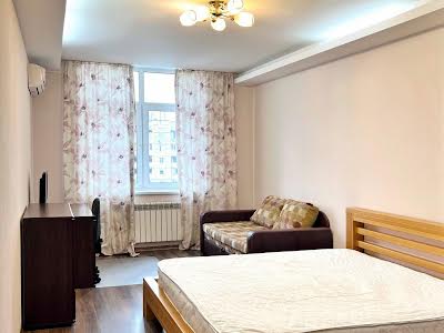 квартира за адресою Драгоманова вул., 40-Е