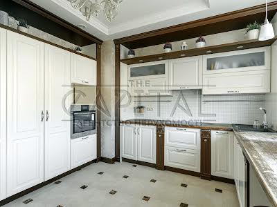 квартира по адресу Анны Ахматовой ул., 1