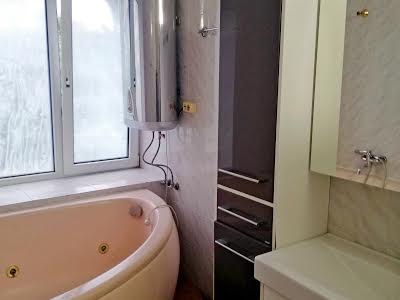 квартира по адресу Леси Украинки бульв., 28