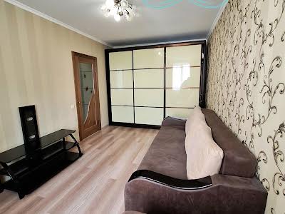 квартира за адресою Боголюбова вул., 10