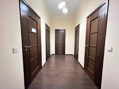 коммерческая по адресу Евгения Коновальца ул. (Щорса), 32-Г