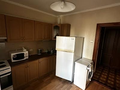 квартира за адресою Драгоманова вул., 12-А