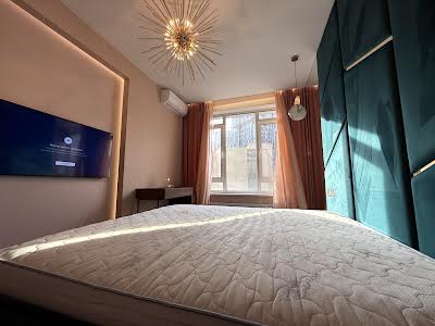 квартира по адресу Киев, Сапёрное Поле ул., 3