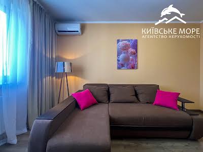 квартира за адресою Воскресенська вул., 18