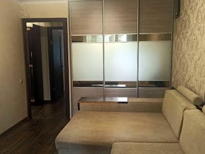 квартира по адресу Героев Труда ул., 60б
