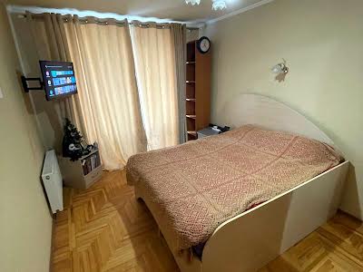 квартира за адресою Дерев'янка вул., 3б