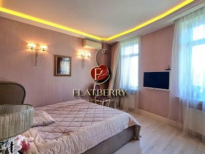 квартира за адресою Лесі Українки, 30Б
