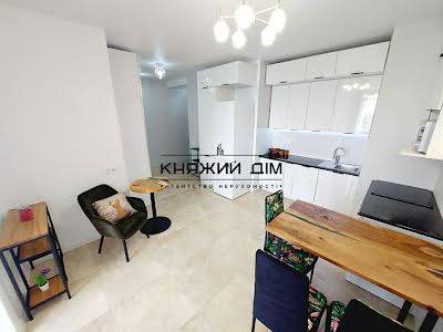 квартира по адресу Василия Тютюнника ул. (Анрі Барбюса), 37/1