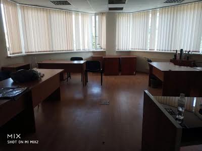 коммерческая по адресу Раисы Окипной ул., 4