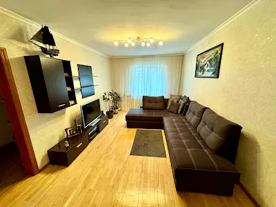 квартира за адресою Вишняківська вул., 7-Б