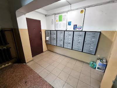 квартира за адресою Романа Ратушного вул. (Волгоградська), 39