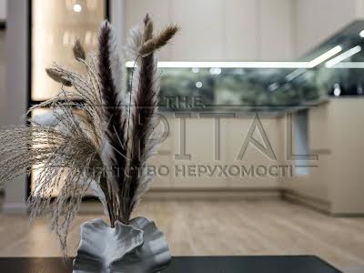 квартира за адресою Річкова вул., 4