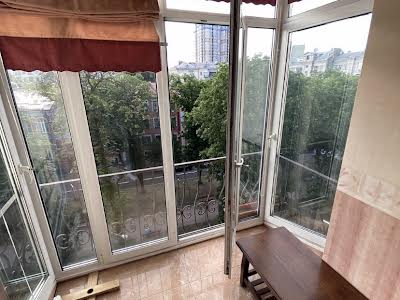 квартира за адресою Липська вул., 19/6