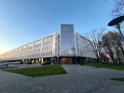 коммерческая по адресу Филиппа Орлика просп. (Ілліча), 16