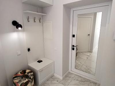 квартира по адресу с. Петропавловская борщаговка, Садовая ул., 51-В
