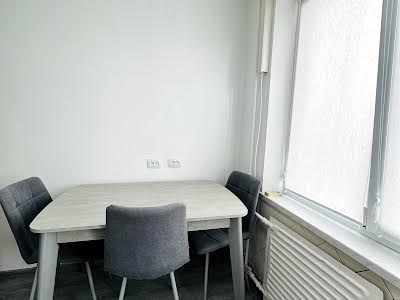 квартира за адресою Павла Тичини просп., 12-А