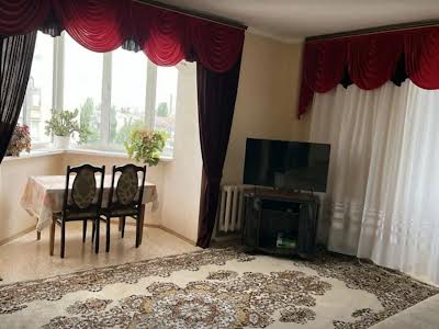 квартира по адресу Верховной Рады бульв., 21-А