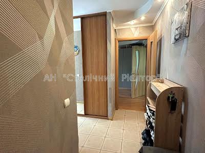 квартира за адресою Верховної Ради бульв., 24-А