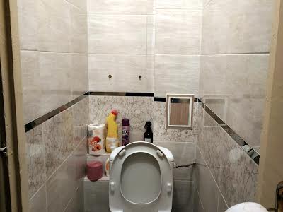 комната по адресу Ореста Левицкого ул. (Академіка Курчатова), 8