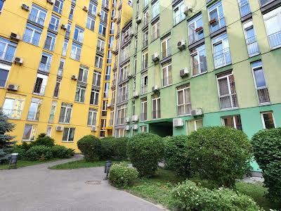квартира за адресою Київ, Регенераторна вул., 4