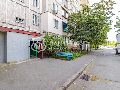 квартира за адресою Київ, Сержа Лифаря вул. (Олександра Сабурова), 17